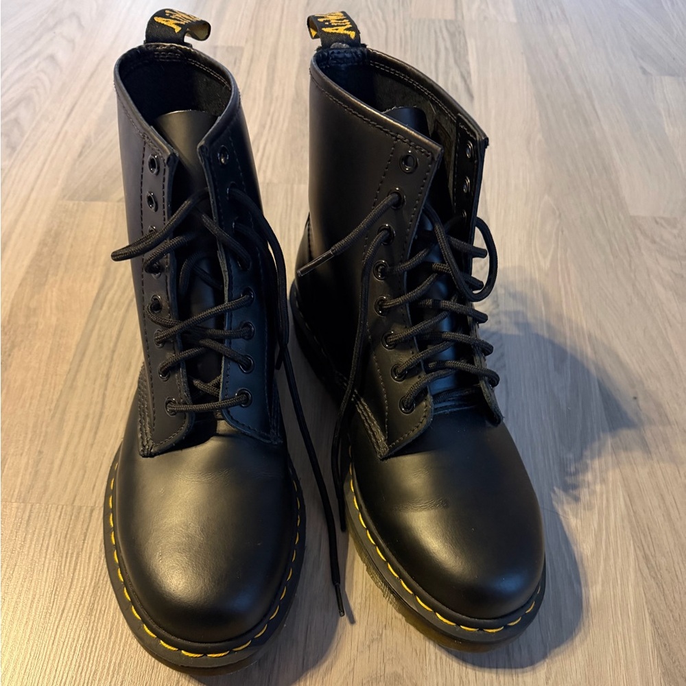 Dr. Martens Black 1460 Leather combat boots
